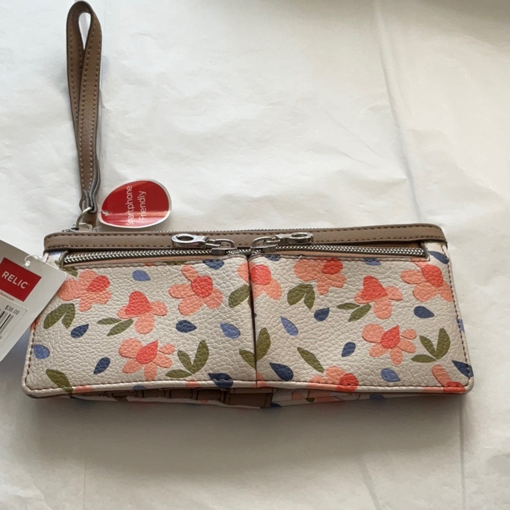 Relic Finley Floral Wristlet Checkbook Wallet